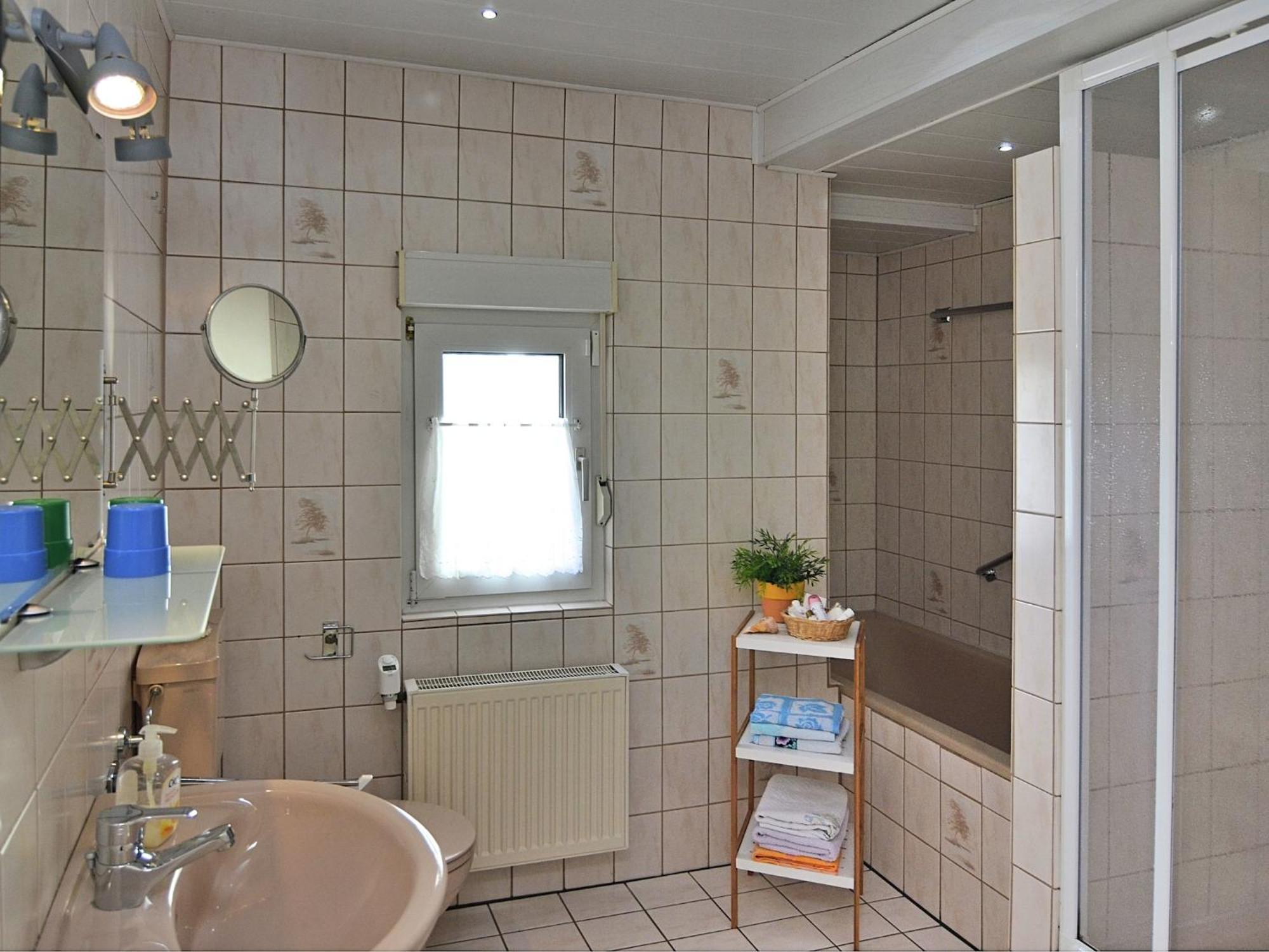 Luxurious Apartment In Medebach Near Public Pool מראה חיצוני תמונה