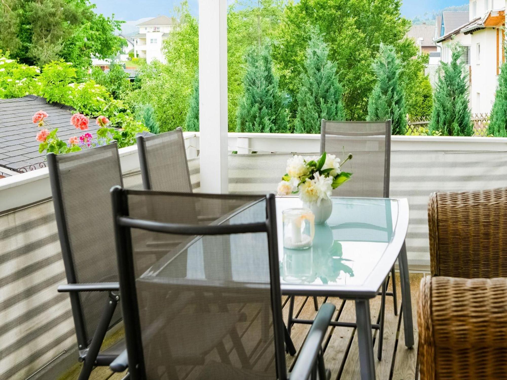 Luxurious Apartment In Medebach Near Public Pool מראה חיצוני תמונה