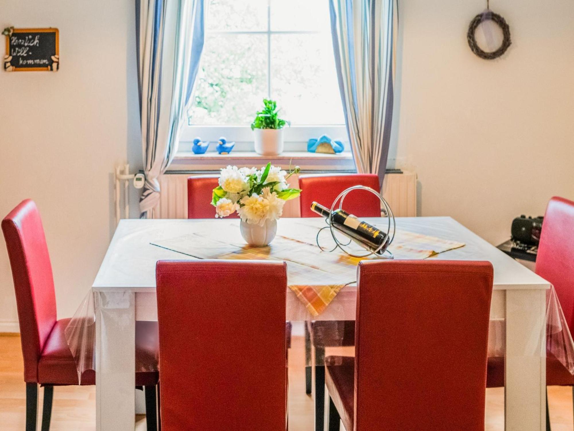 Luxurious Apartment In Medebach Near Public Pool מראה חיצוני תמונה